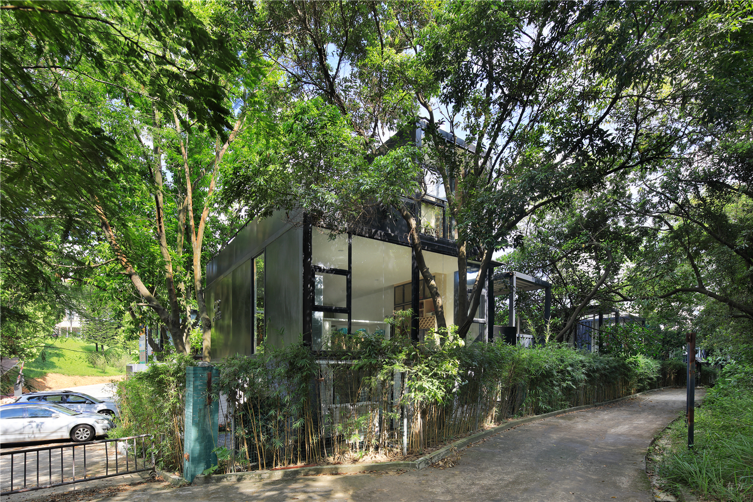 集装箱内的天地：东莞橙果传媒办公室/间外建筑工作室