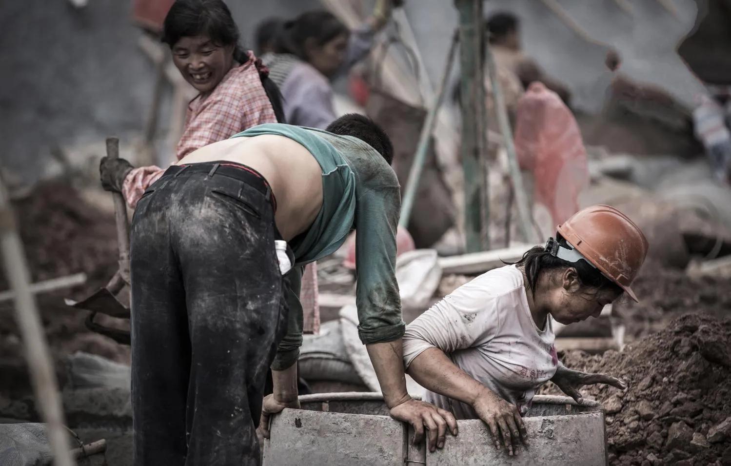 农民种地一年能挣8万,农民打工一年能存多少钱