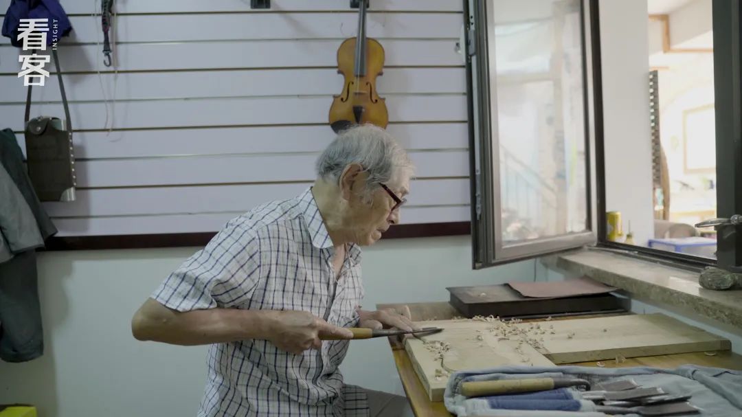 开歼20飞行员可以考驾照吗,1982年试飞员歼8