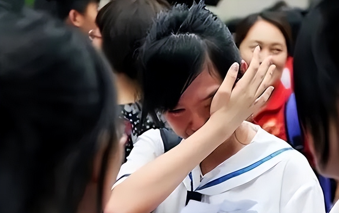 2019年高考数学难度学生哭了,22年数学高考难哭了