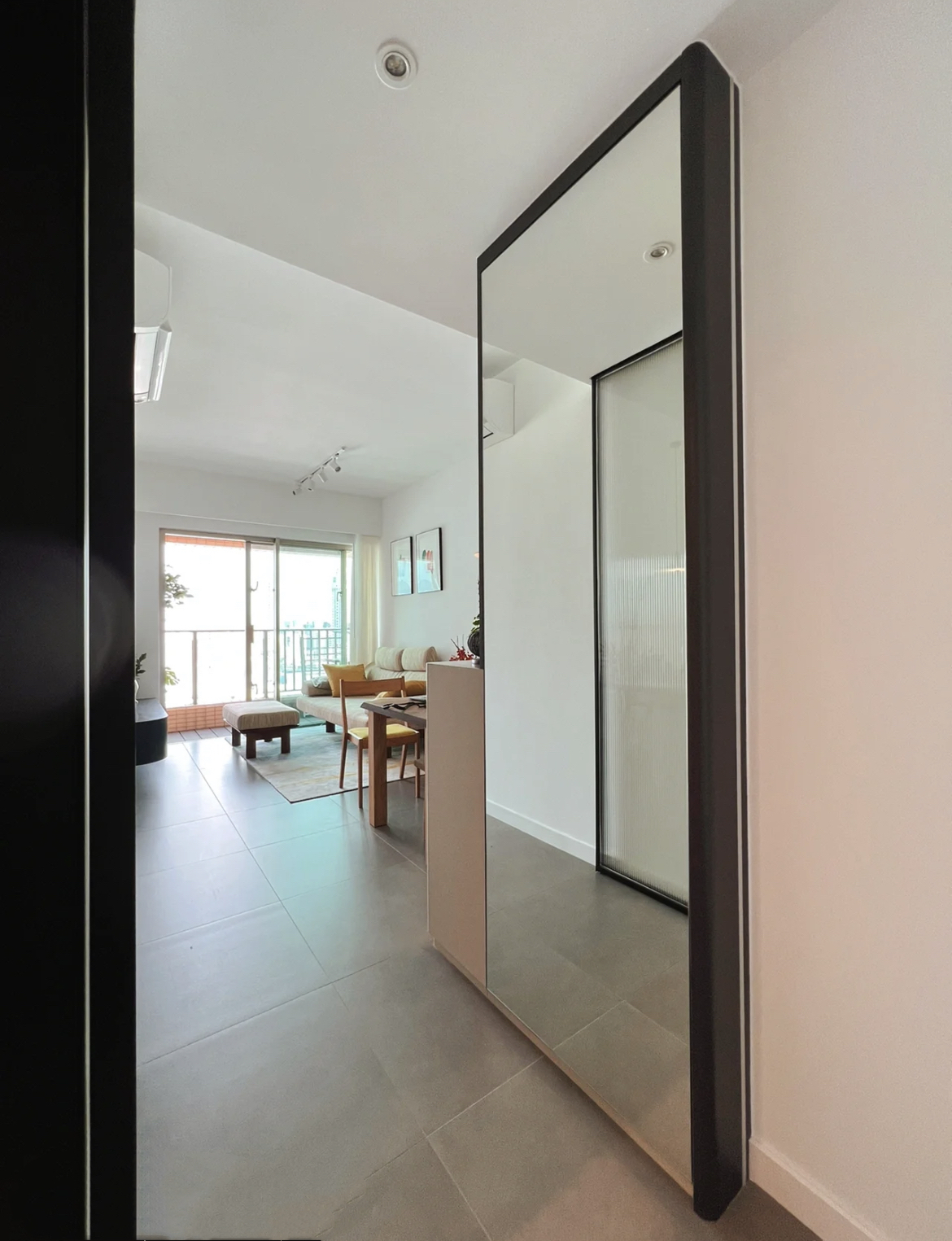 还好当初没放弃，给家里硬挤出15cm窄柜，入住后用处太大了