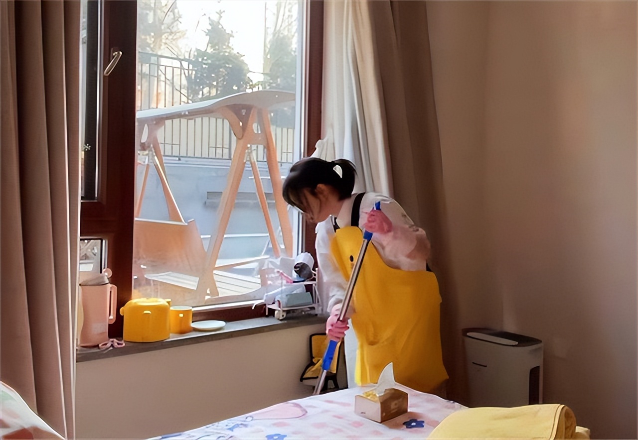 90后本科女生当住家保姆,在北京豪宅当保姆