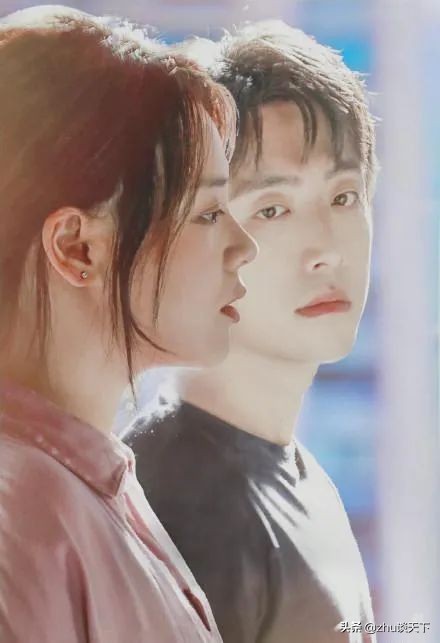 王大锤的瓜：屌丝逆袭，小说照进现实了