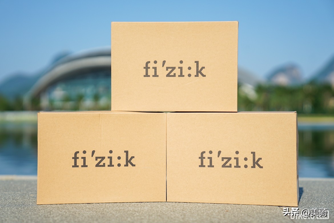夏日打铁必备FizikTRANSIROHYDRA铁三鞋开箱简评