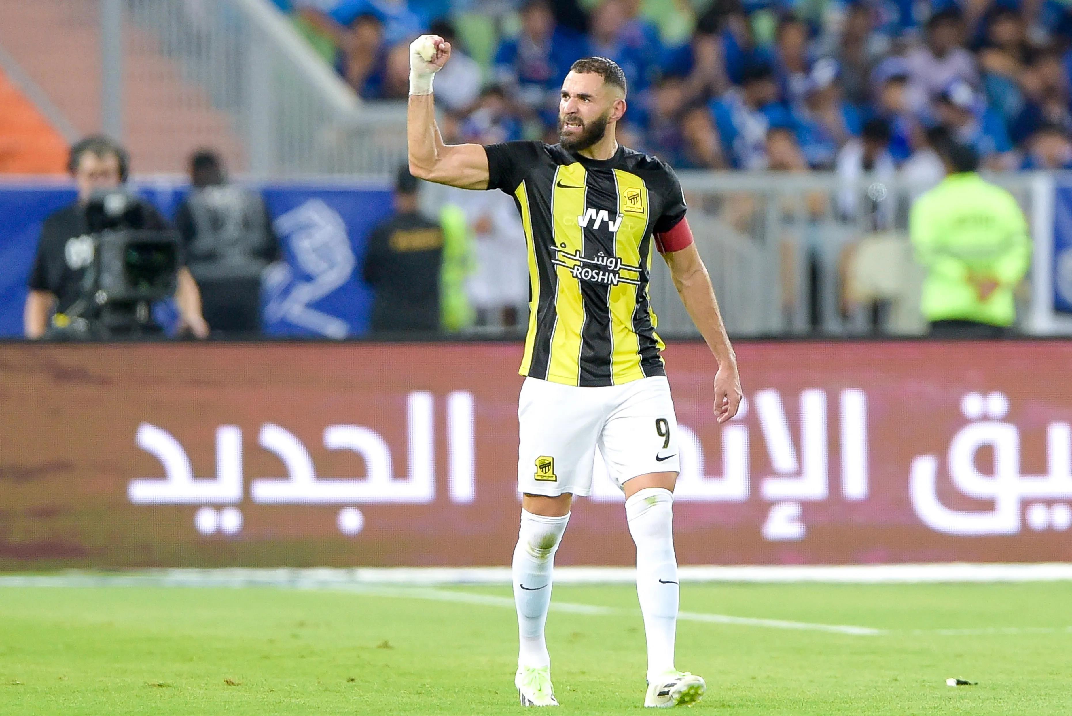 超级富豪！揭晓2023年全球最赚钱足球巨星！