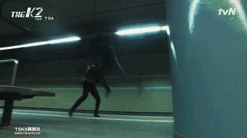 超越李敏镐登上韩国时代*男美**榜单，《THEK2》颜值最高的男人