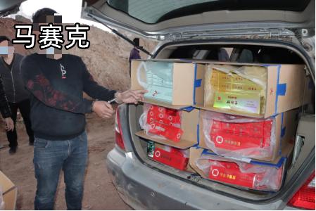 塘厦警方捣毁一假烟仓库,偷运100箱烟