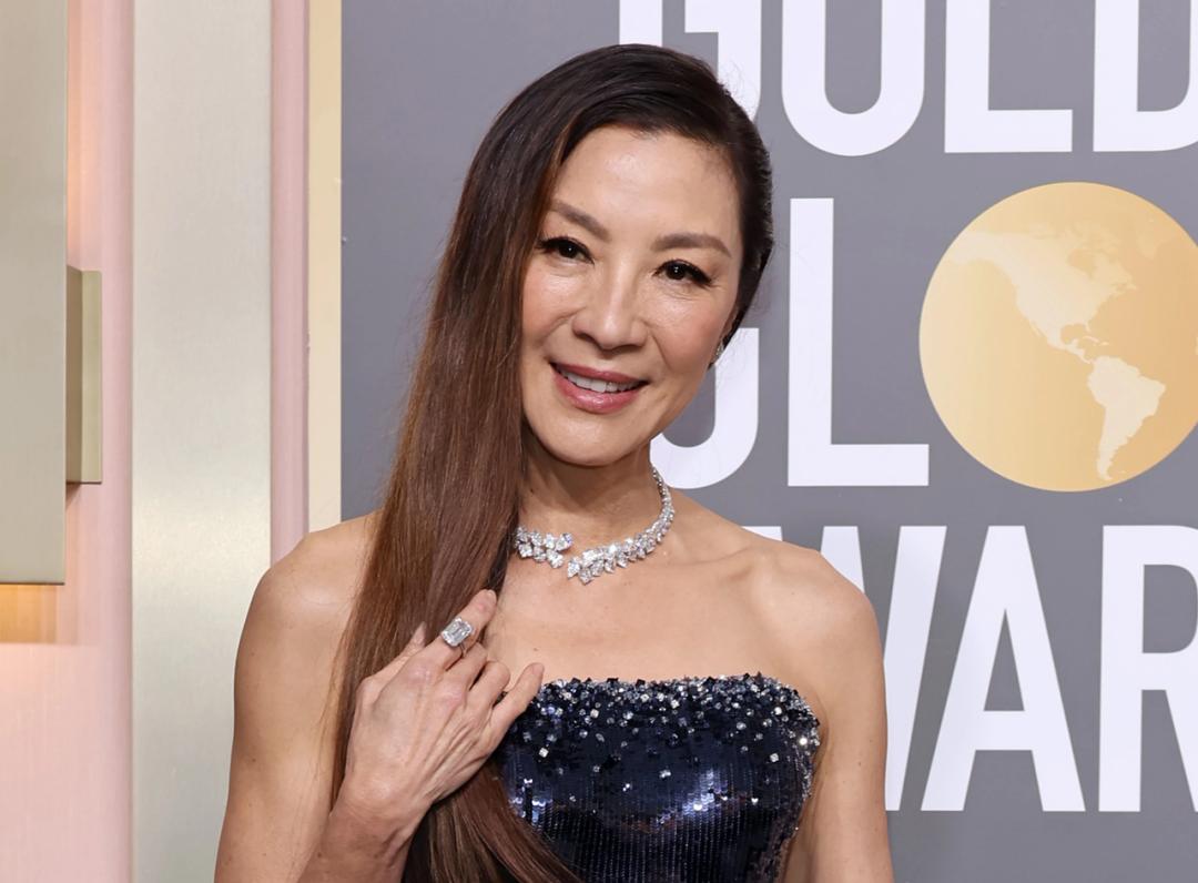 杨紫琼高定礼服闪耀戛纳红毯,杨紫琼携手老公亮相奥斯卡红毯