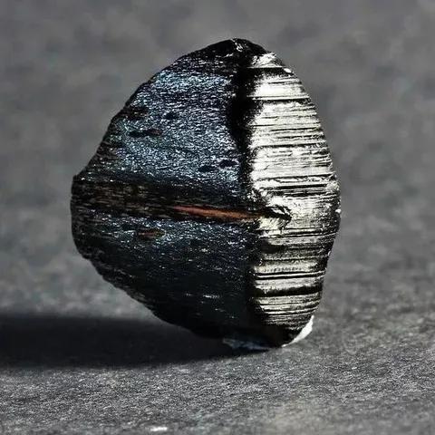 世界上最稀有的十大石头,世界上最有价值的22种石头