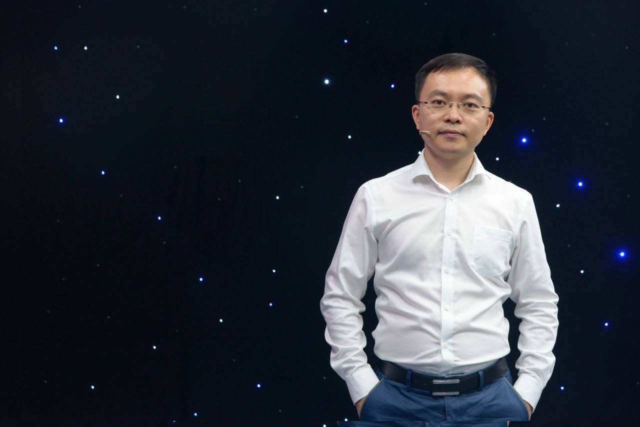 京东副总裁蔡磊患渐冻症仍捐助,原京东副总裁蔡磊患渐冻症