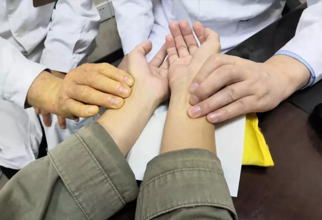 体检检查出前列腺钙化该怎么治疗,前列腺钙化灶22岁需要治疗吗