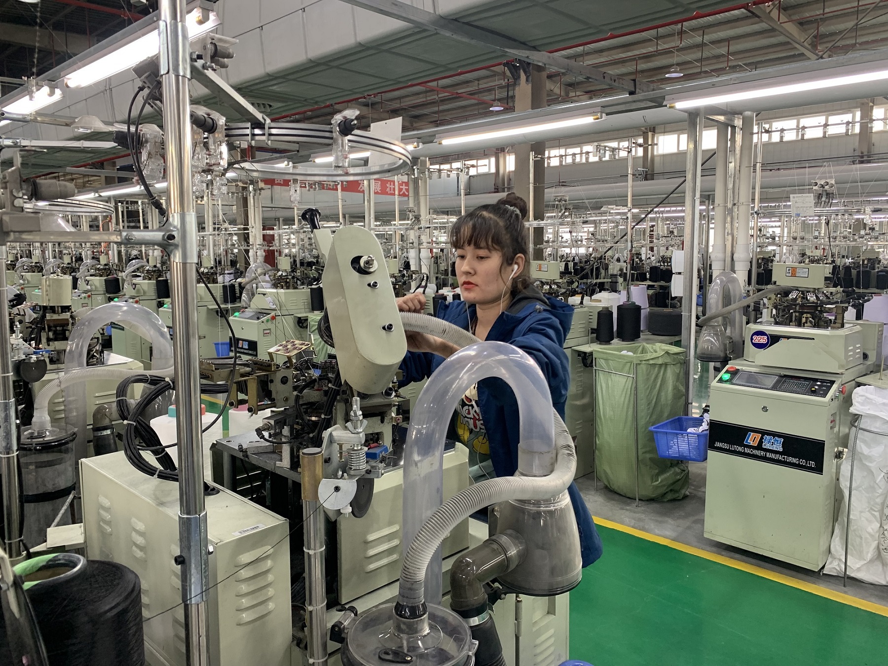 迪丽胡玛尔出道了吗,迪丽胡玛尔参加过的综艺节目