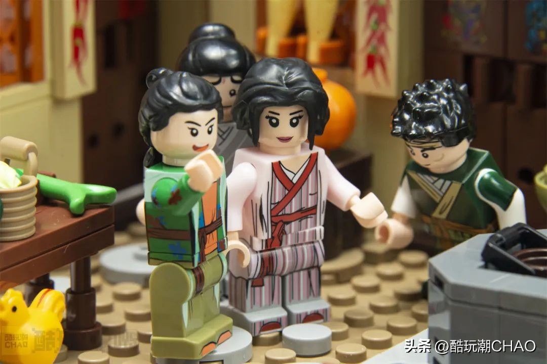 让江湖回忆再次重现掌心—拼奇积木86221同福客栈后院开箱评测