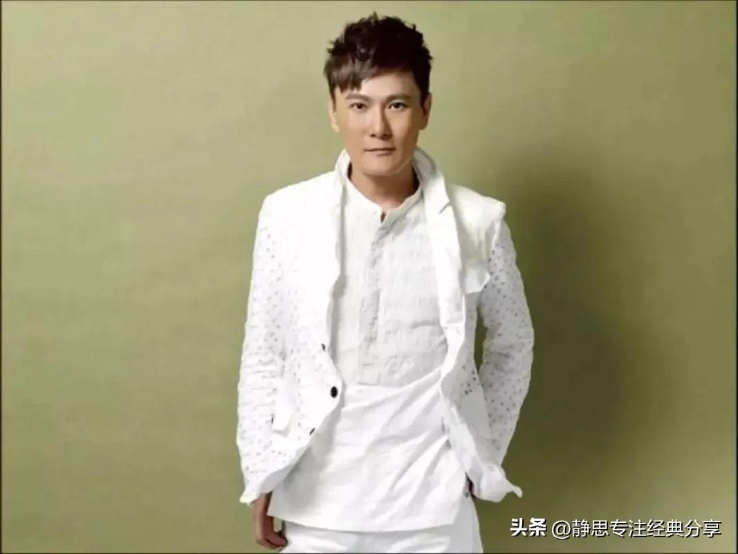 情歌王子张信哲年轻时,张信哲被称为情歌王子