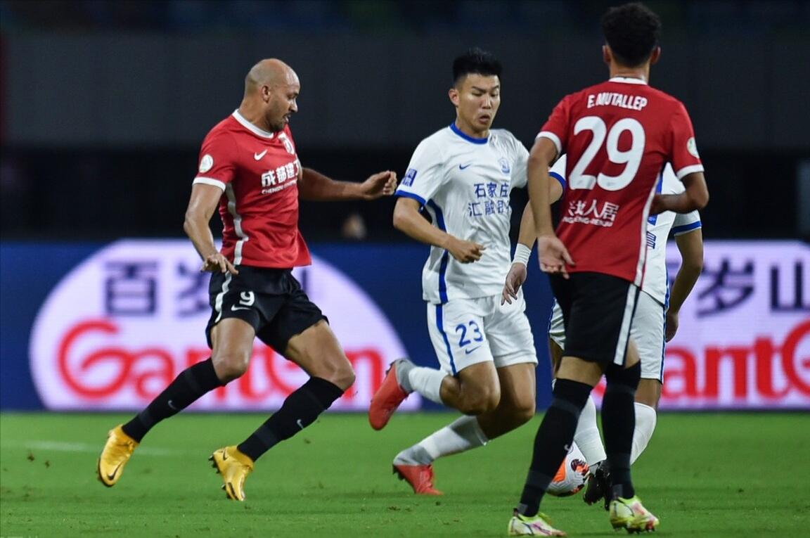 昔日射手王遭弃用，外租后迎来第二春，成都蓉城有些失算