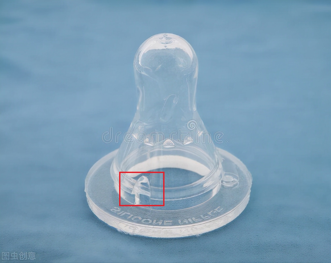 婴儿奶嘴侧边怎么有洞,奶嘴上的小孔是起什么作用的呀