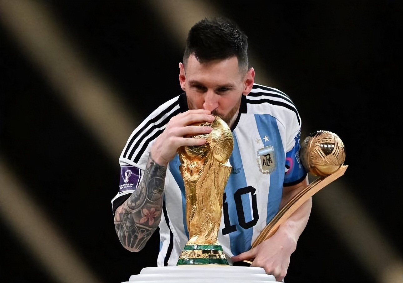 未来世界足坛最接近球王的球员,足坛有哪些状态断崖式下滑的球星