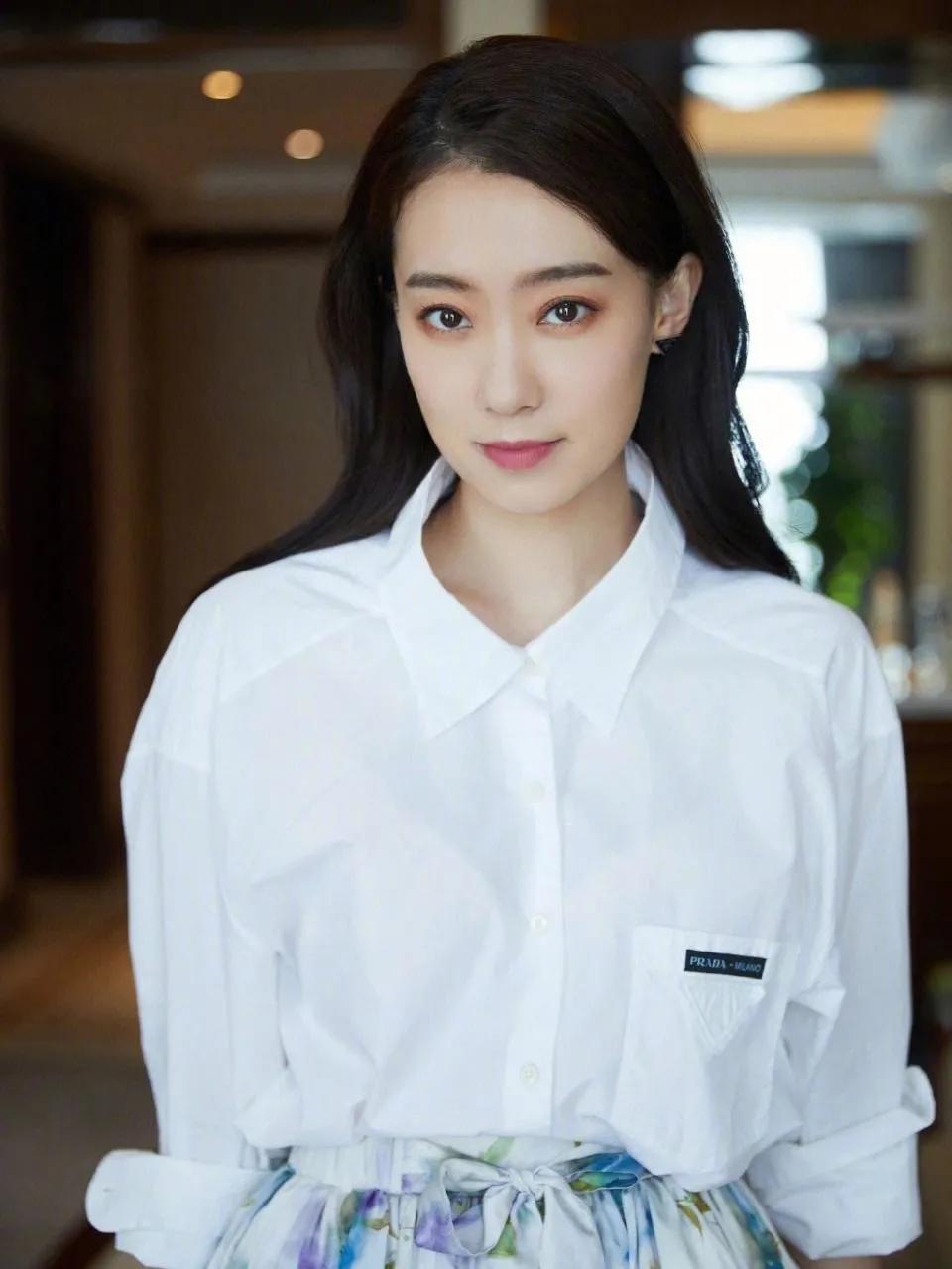 2021年的一线女艺人,2022中国前十名的女艺人