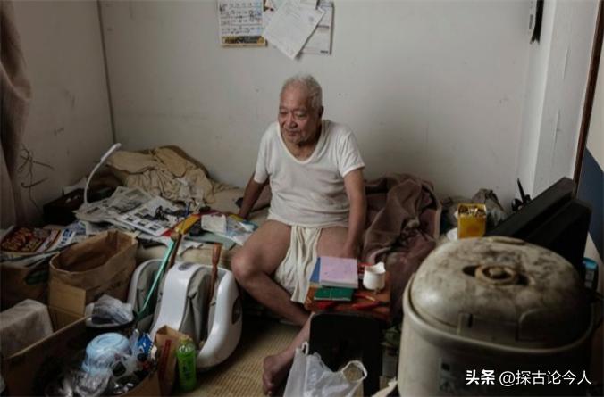 不婚不爱不生子，躺平摆烂，“日本”的低欲望社会有多可怕？