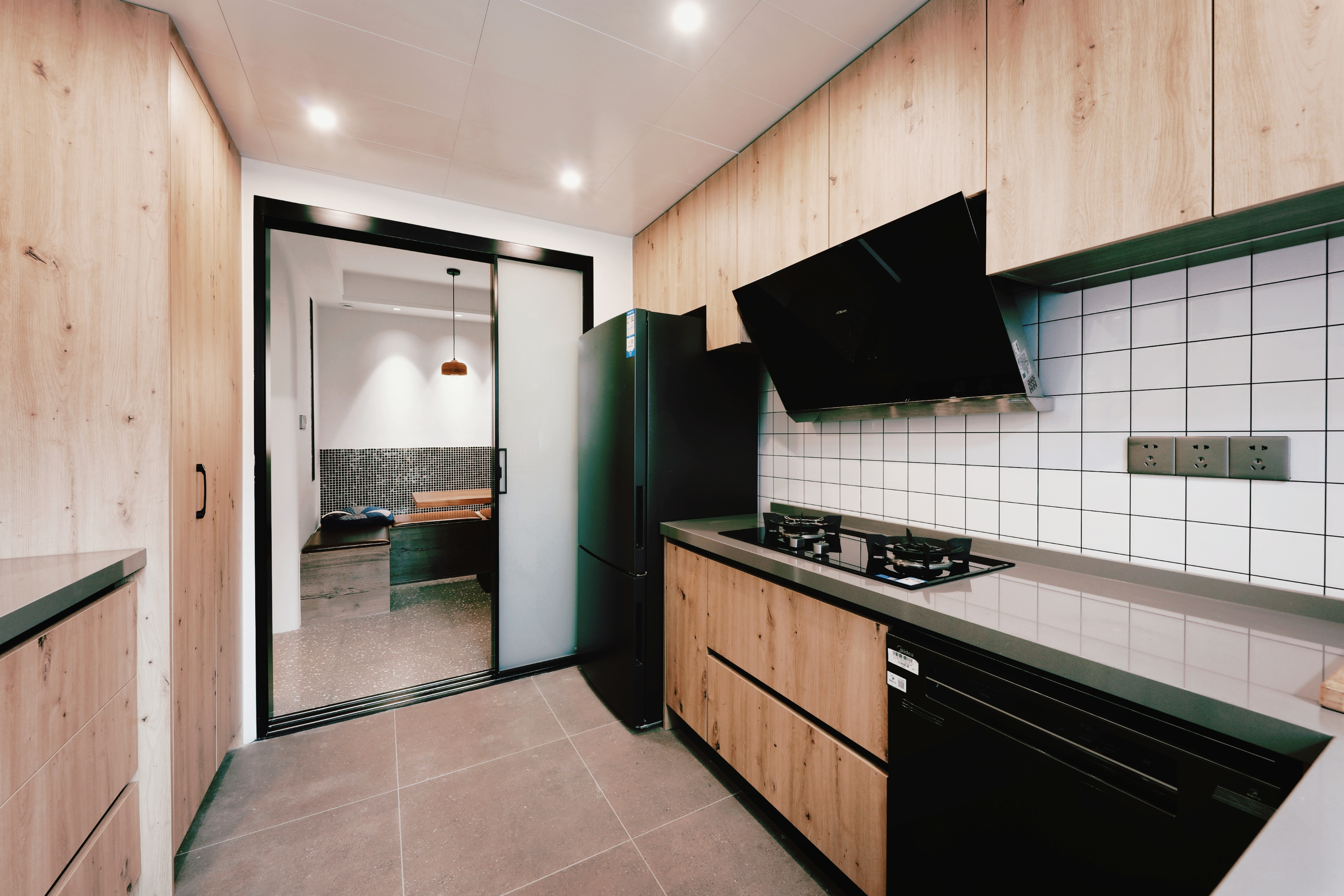 装修门内部材料是什么,装修主材门