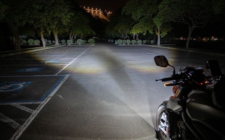 本田CB650R卡西堤外挂雾灯开箱安装