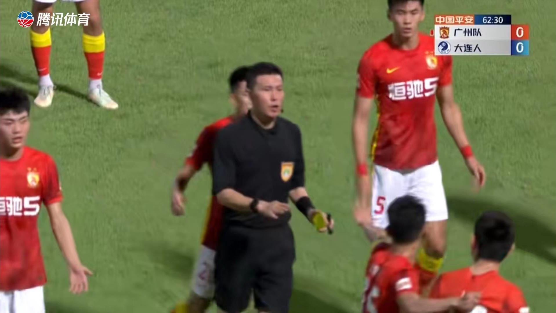 李学鹏骂裁判,李学鹏直接红牌