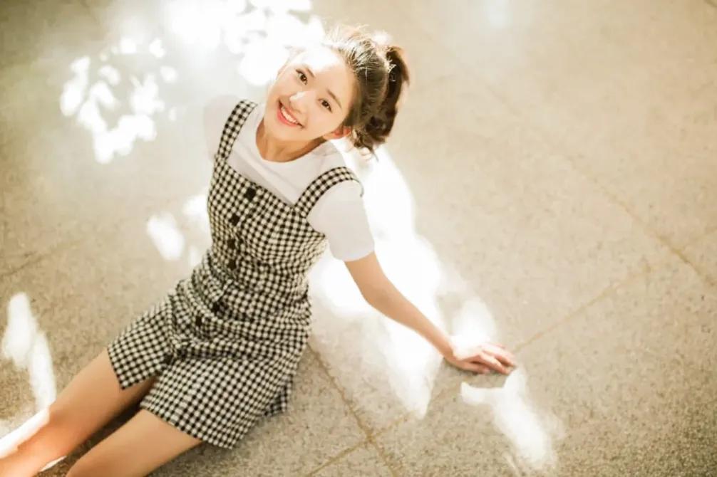 现在年轻的小花赵露思,赵露思等十个小花近照