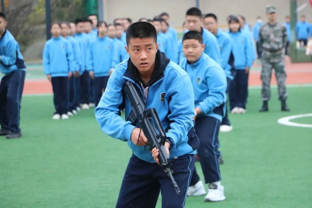 热血少年,百炼成钢!天府师一国防教育活动火热开展