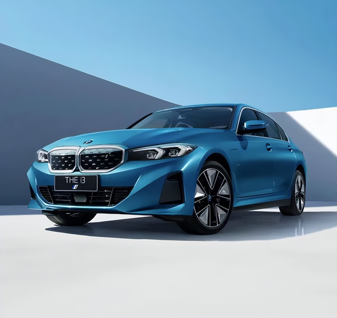 新款宝马i3真实用车感受,纯电续航350公里的宝马i3多少钱