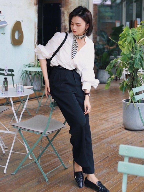 比t恤有气质,比t恤更高级减龄的是什么穿搭