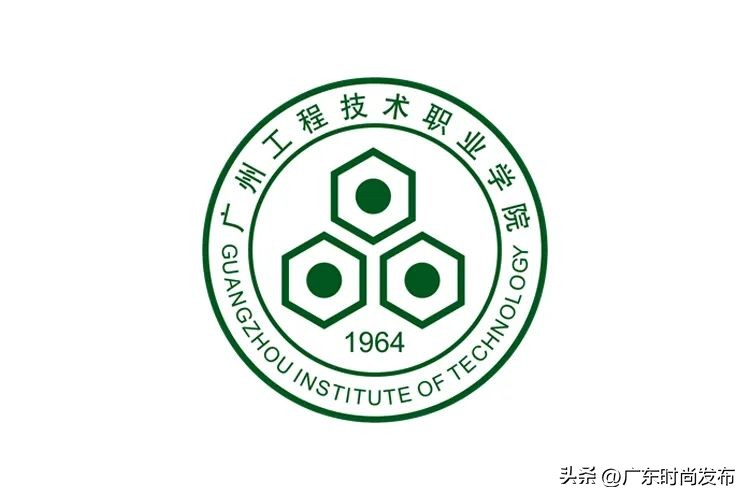 设计·向未来，技艺·在传承丨广州工程技术职业学院服装设计毕业作品展演——2023中国（广东）大学生时装周