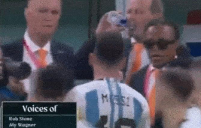 梅西挑衅拉涅利,梅西致敬癌症球迷做出刮脸手势