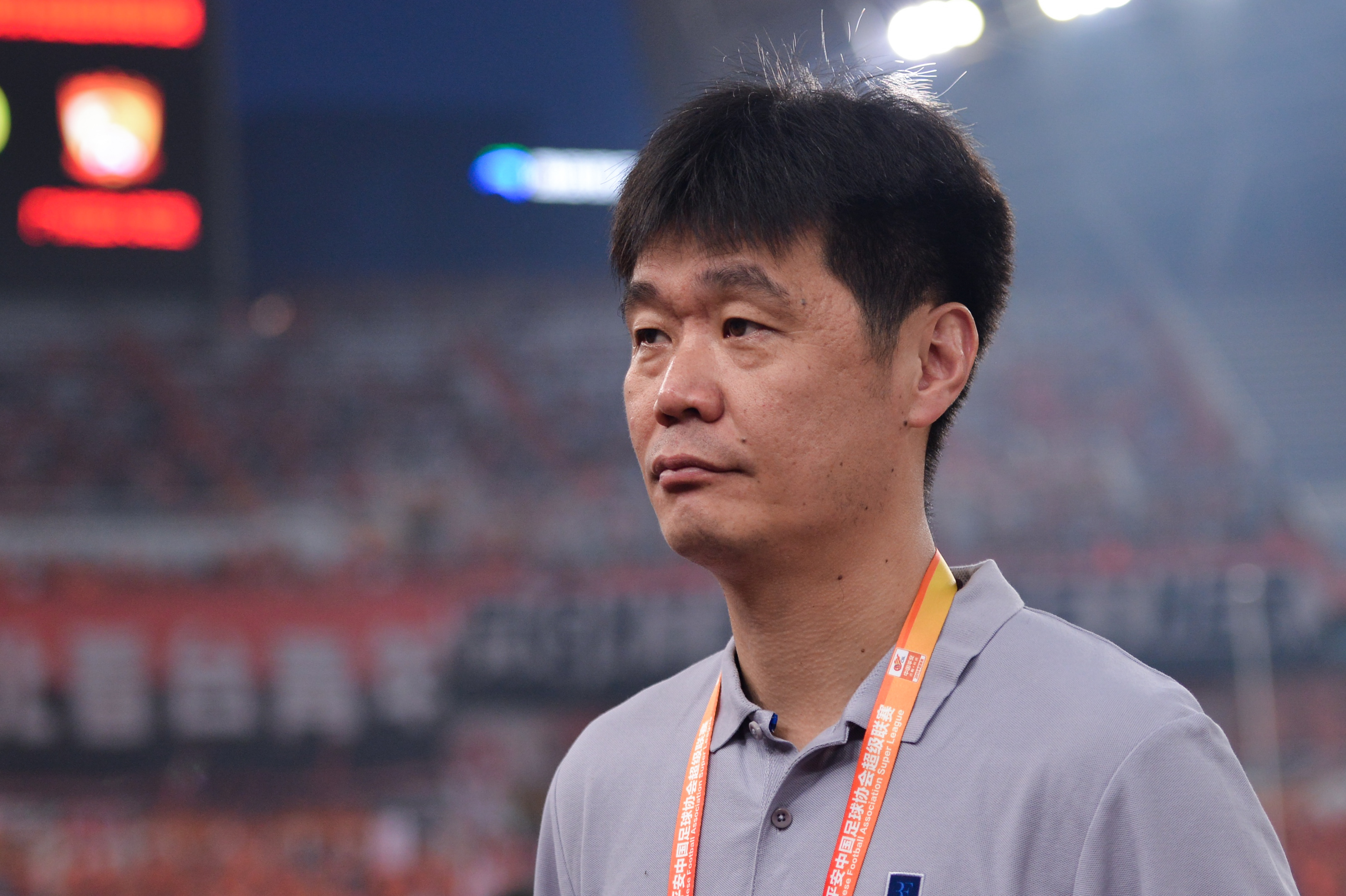 青岛足球教练李霄鹏,李霄鹏鲁能换帅视频