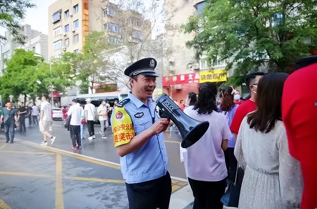辽宁高考警察护航,全国公安机关护航高考安全
