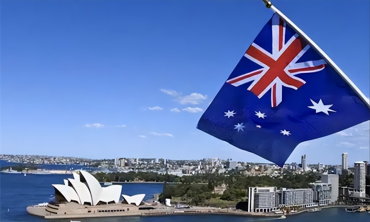 大量澳煤船源源不断驶来中国，澳专家热议，拒绝参与台海冲突！