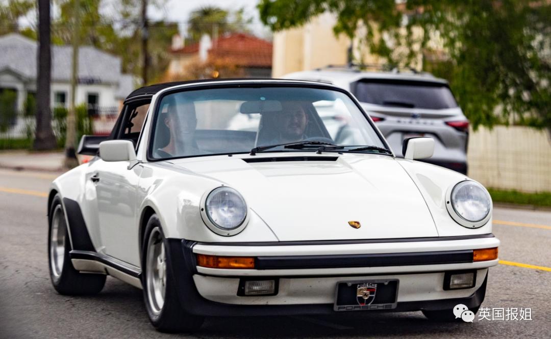 英国男子中彩票挥霍一空,男子买彩票中奖2.19亿元