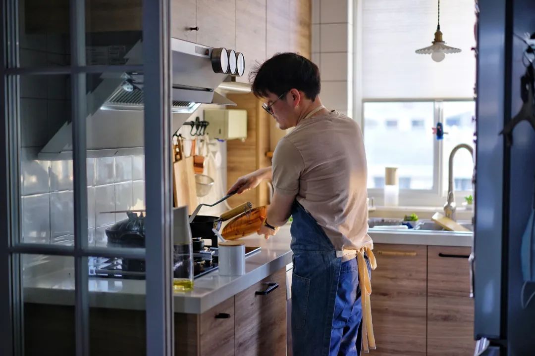 封控48天,*靠我**7㎡储藏室实现物资自由,安全感十足