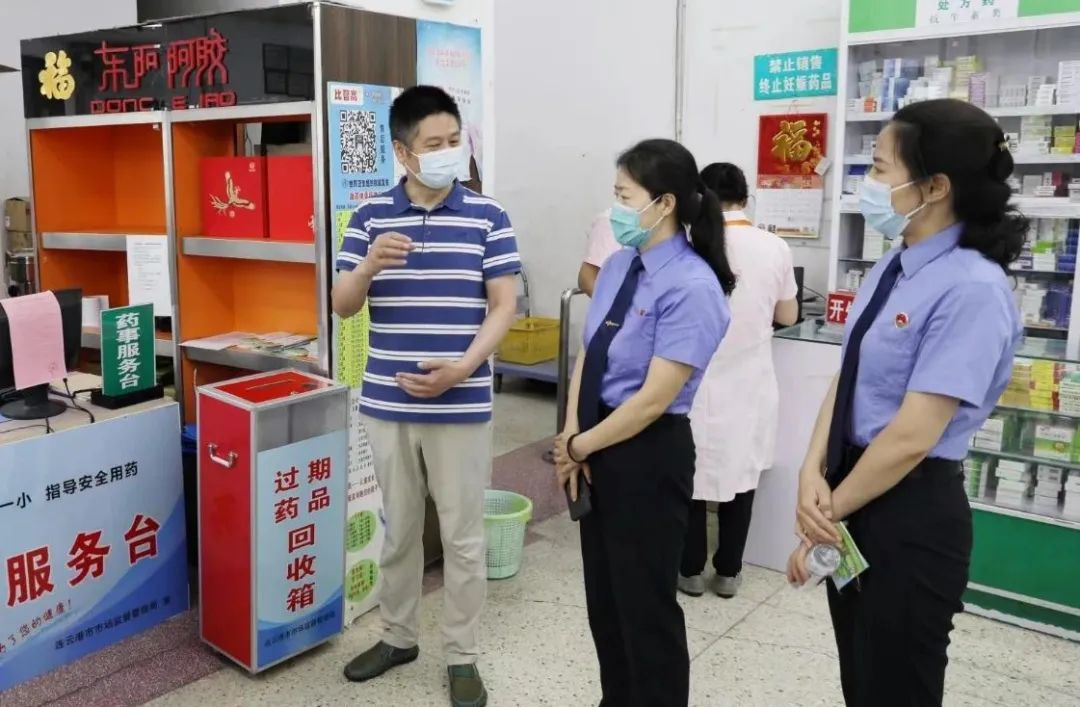 药品说明书字小带来的问题,小小药品说明书有何大问题