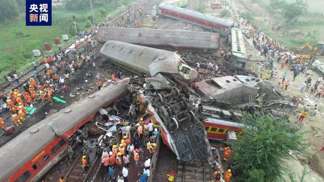 印度耗资百亿卢比的大桥又塌,印度又一斥资百亿卢比大桥坍塌