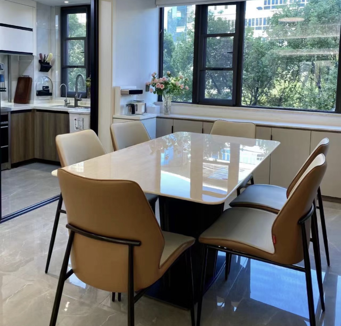 换了新餐桌,换餐桌岩板台面需要多少钱