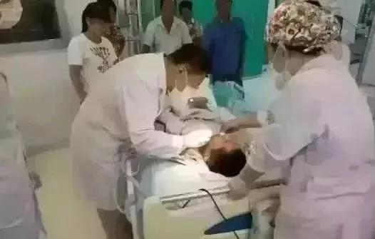 为什么牙医不提倡拔牙而是做牙冠,为什么牙医不想给病人做单冠