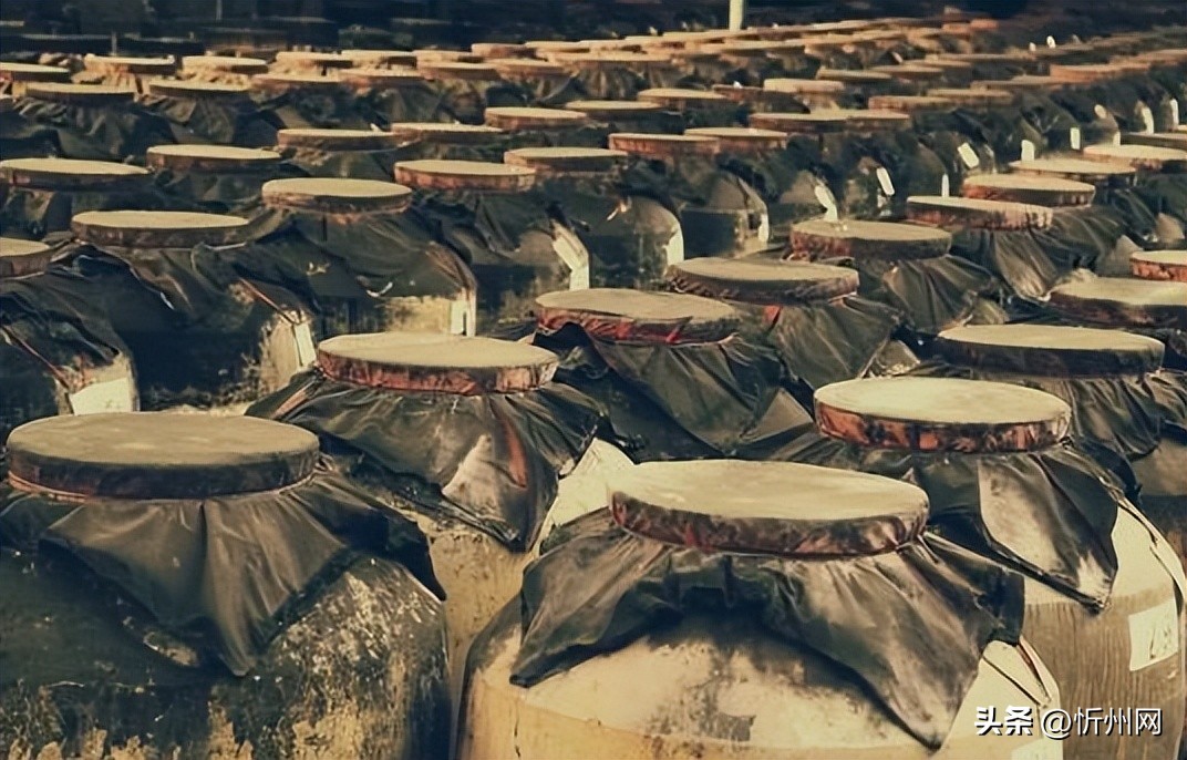 县城小酒厂,平日不见有人访,为啥不倒闭?行家:3大内幕无人知