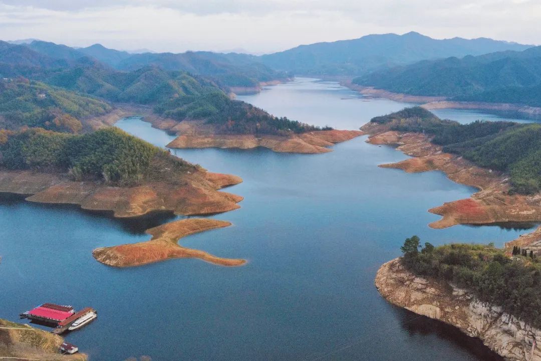 三天两晚安徽初冬之旅，带你一起感受下绿水青山，红色六安