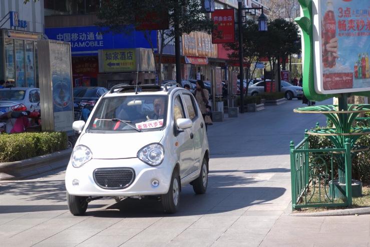 才知道，2023电动车、三轮车、老年代步车上路条件！上路心中有数