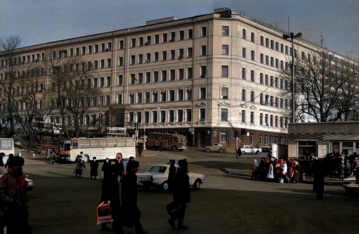 80年代的符拉迪沃斯托克的温馨照片