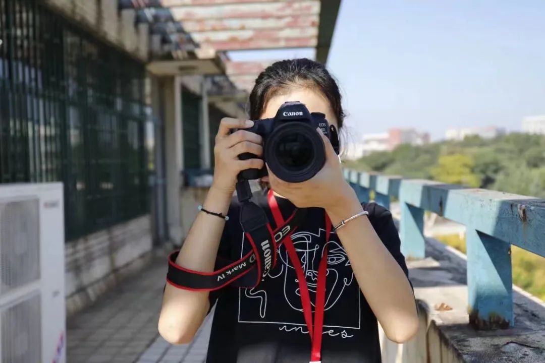 改行新媒体方向,新媒体行业该怎么找工作