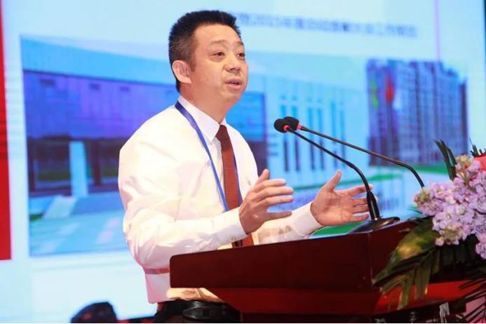 汉森系再谋“上市”：从国企高管到医药大佬，南岳生物董事长肖汉族白手逆袭投资过亿