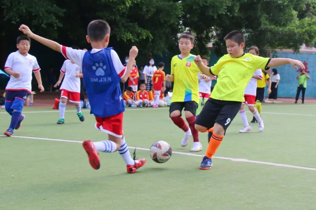 中山市校园足球联赛初中组,中山区第11小学总校直播足球比赛