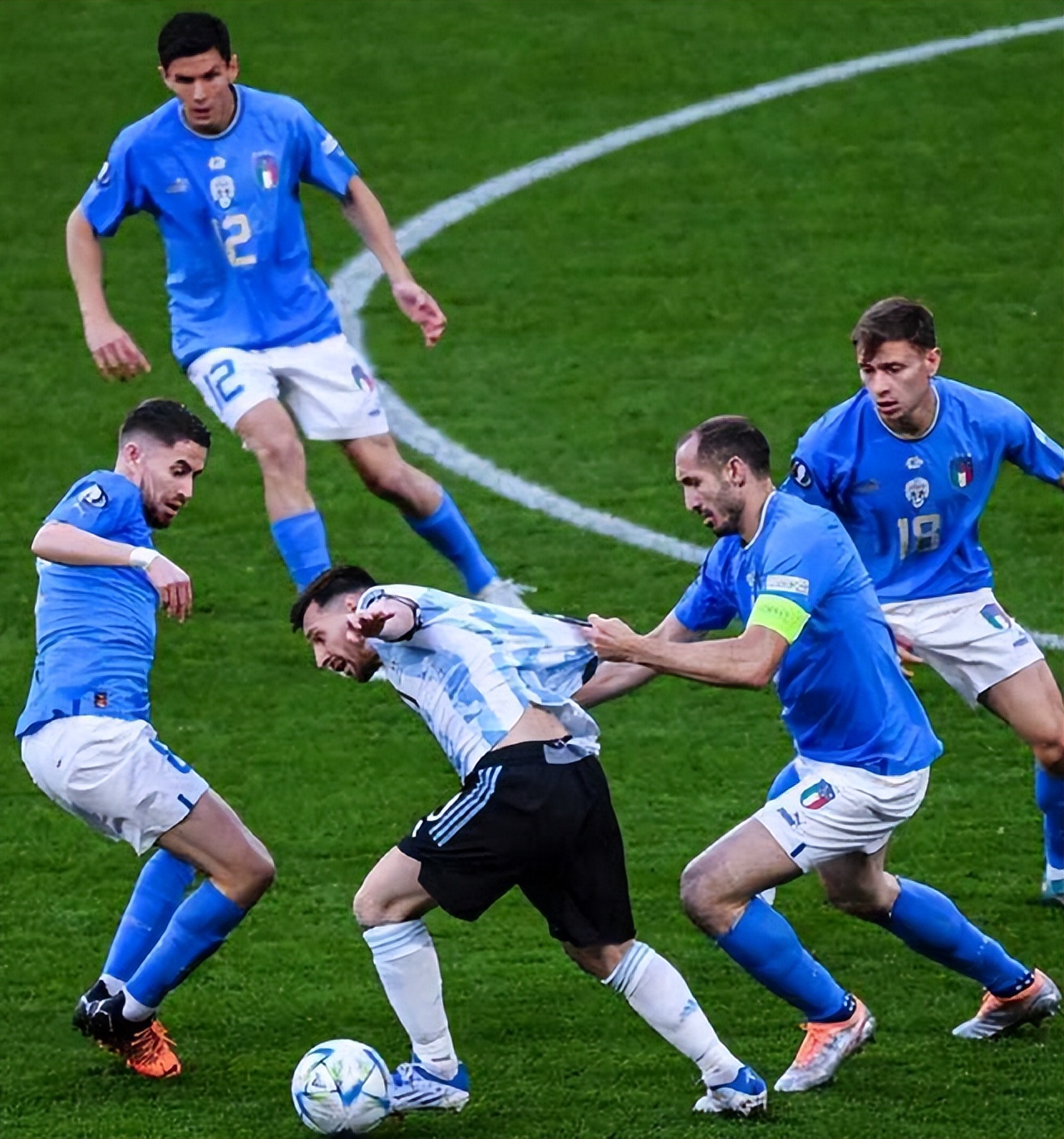 梅西致敬克鲁伊,克鲁伊夫梅西七个金球