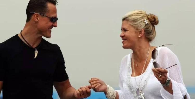 车王舒马赫昏迷10年“苏醒”,昏迷6年的车王舒马赫终于苏醒